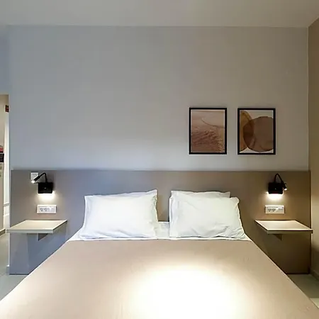 Arocaria Hotel apartamentowy 4*